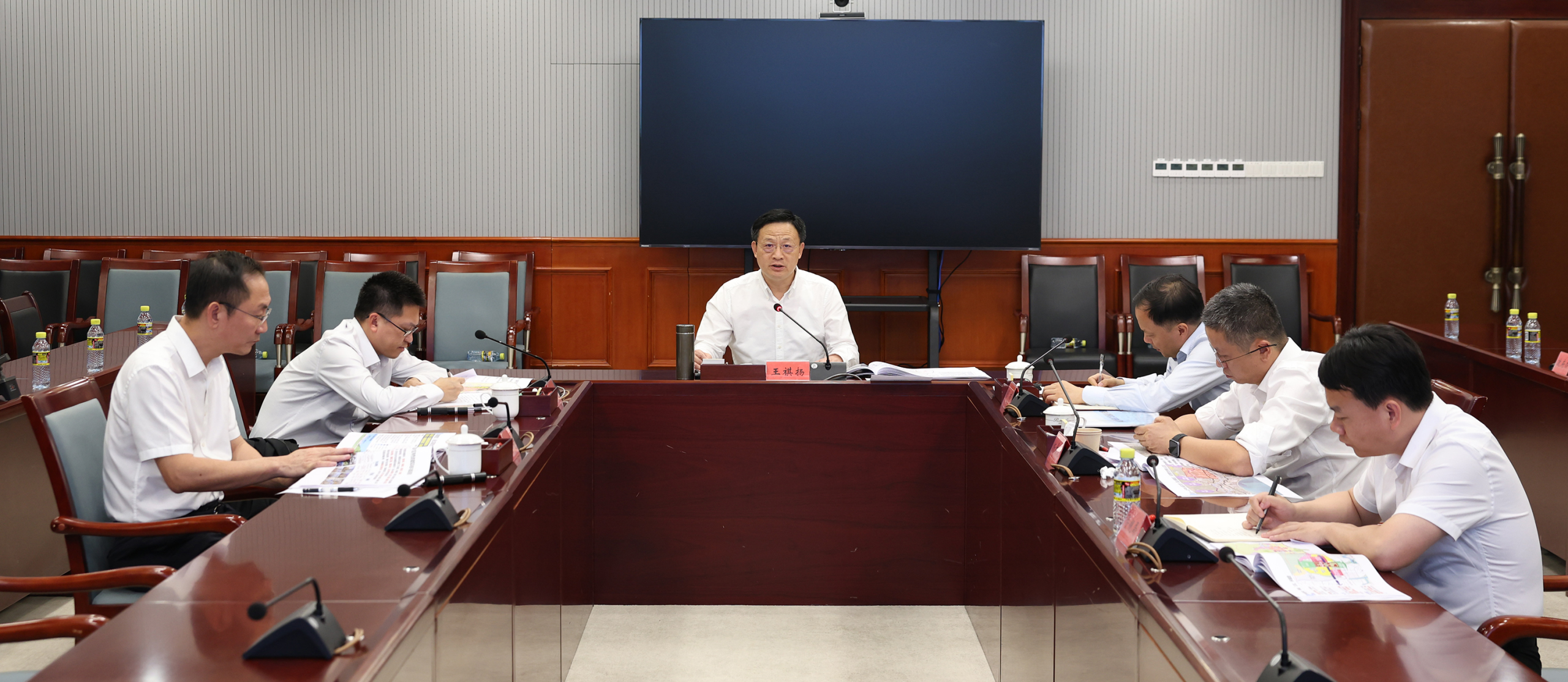 市委召开专题会议 研究推进三亚交产城融合发展新区规划编制工作