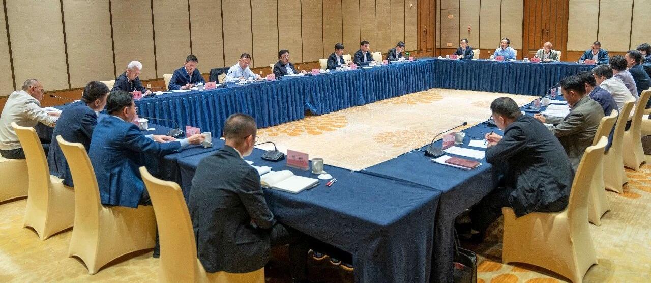 冯飞刘小明检查调度博鳌亚洲论坛2026年年会筹备工作