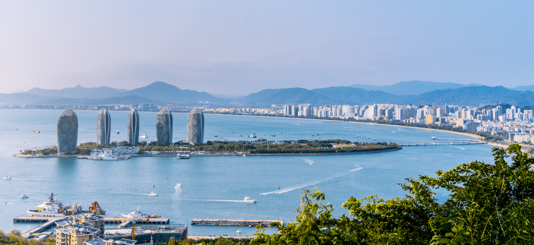 省委深改委暨自贸港工委会议召开，研究推进标志性改革重点任务等工作