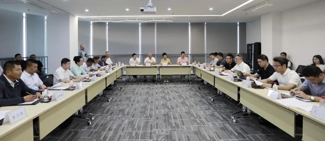 三亚市投资促进局与秦商总会、海南省陕西商会考察团座谈