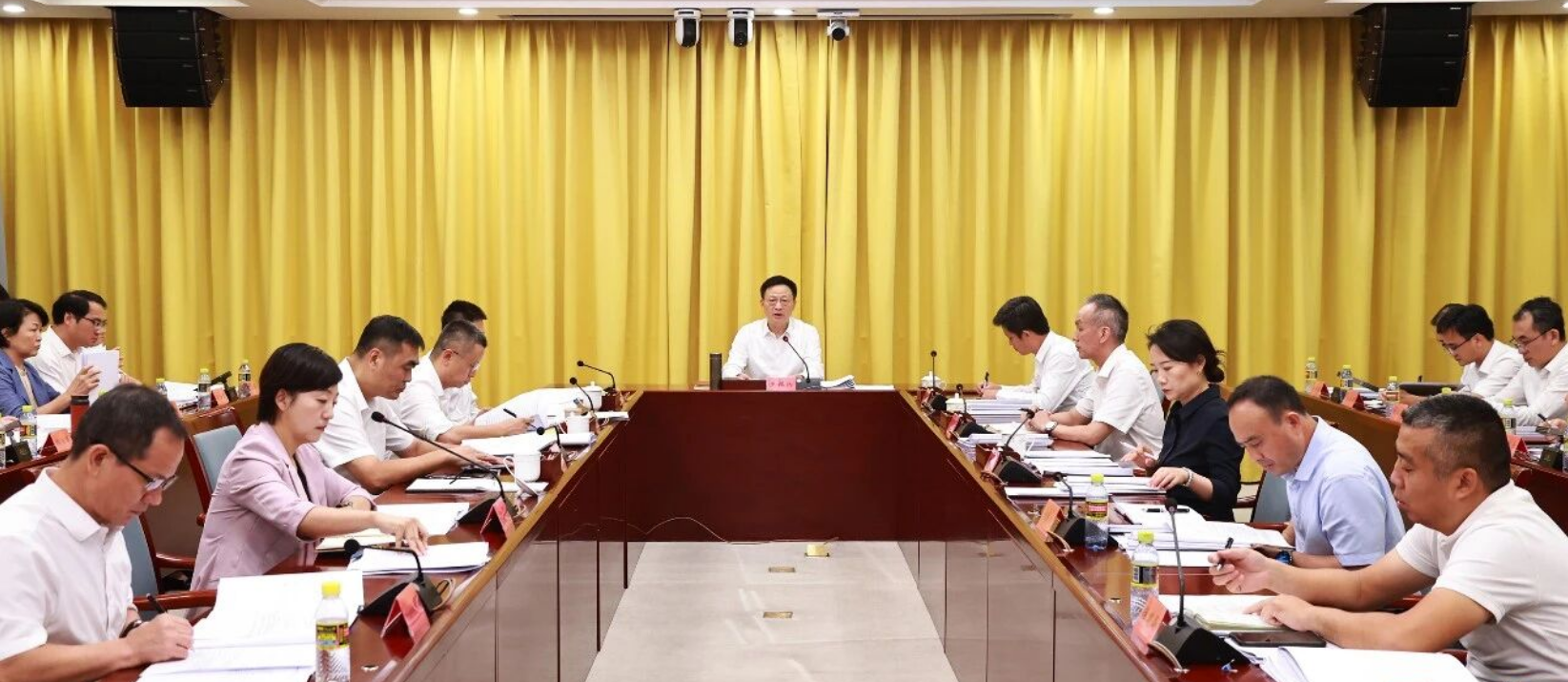 市委优化营商环境领导小组会议强调 锚定市场化法治化国际化目标 推动营商环境建设迈上新台阶